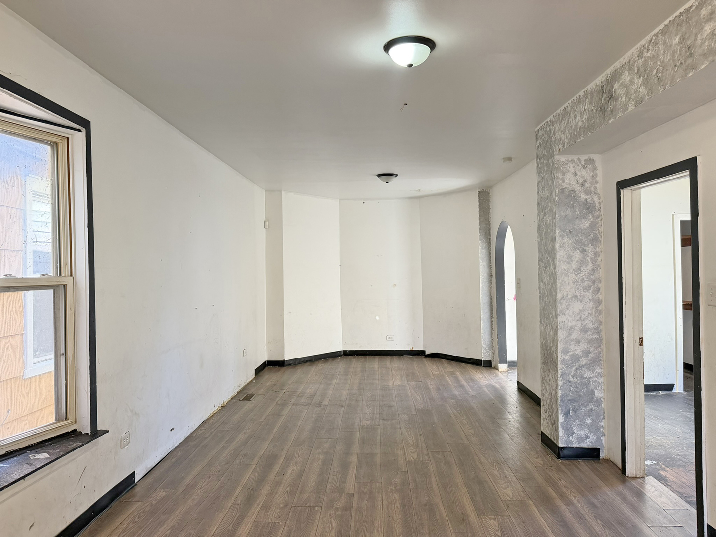 7939 South Escanaba Avenue Chicago IL 60617