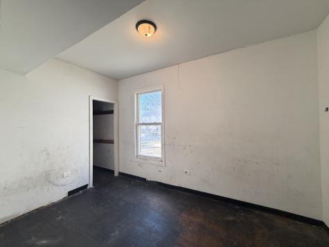 7939 South Escanaba Avenue Chicago IL 60617
