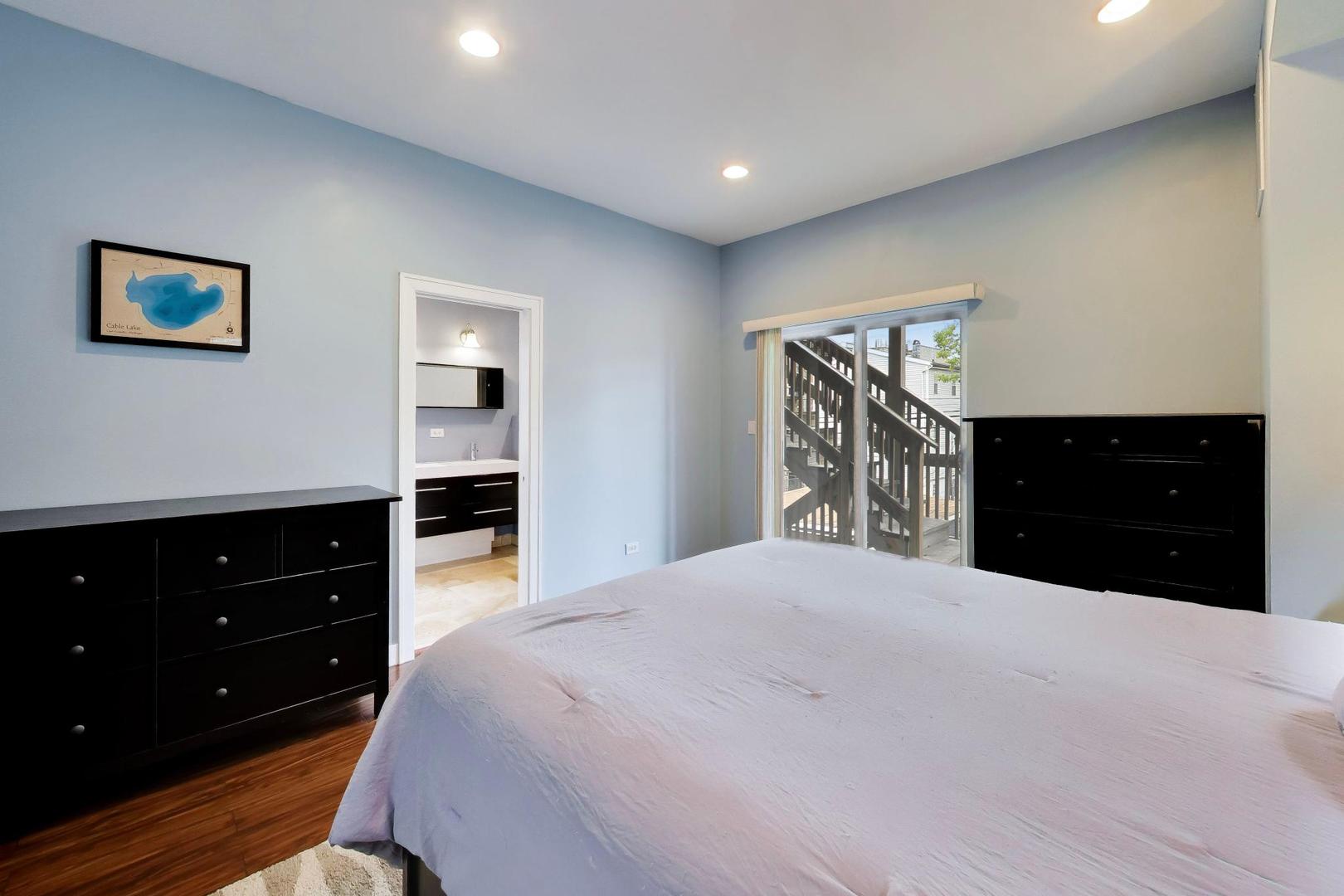 3526 West Mclean Avenue Chicago IL 60647