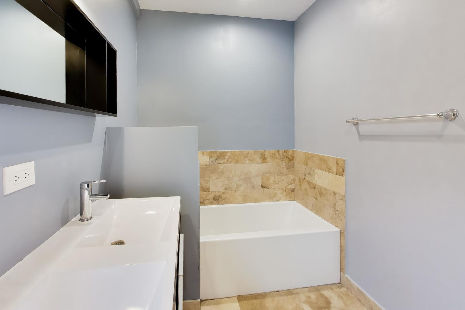 3526 West Mclean Avenue Chicago IL 60647