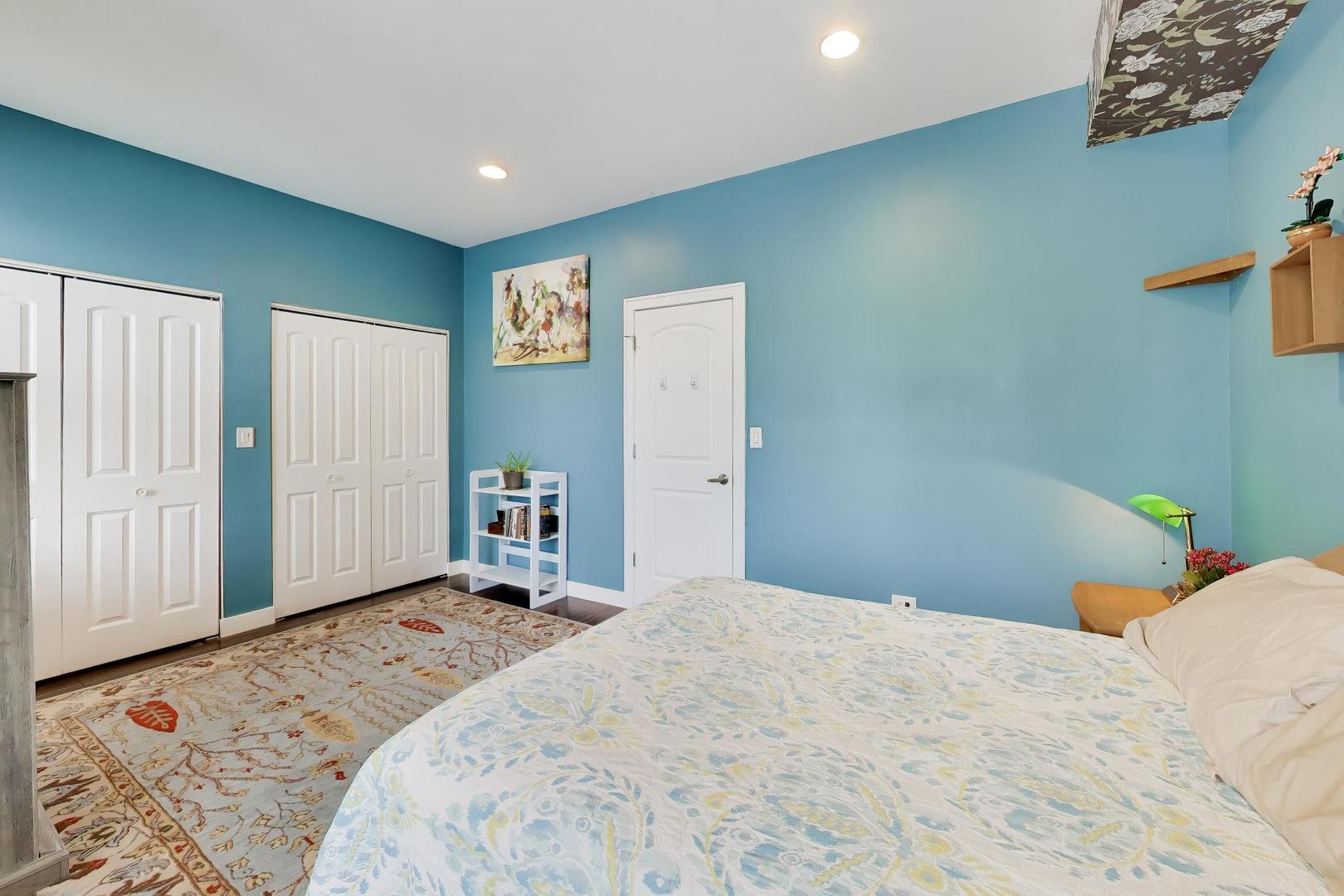 3526 West Mclean Avenue Chicago IL 60647