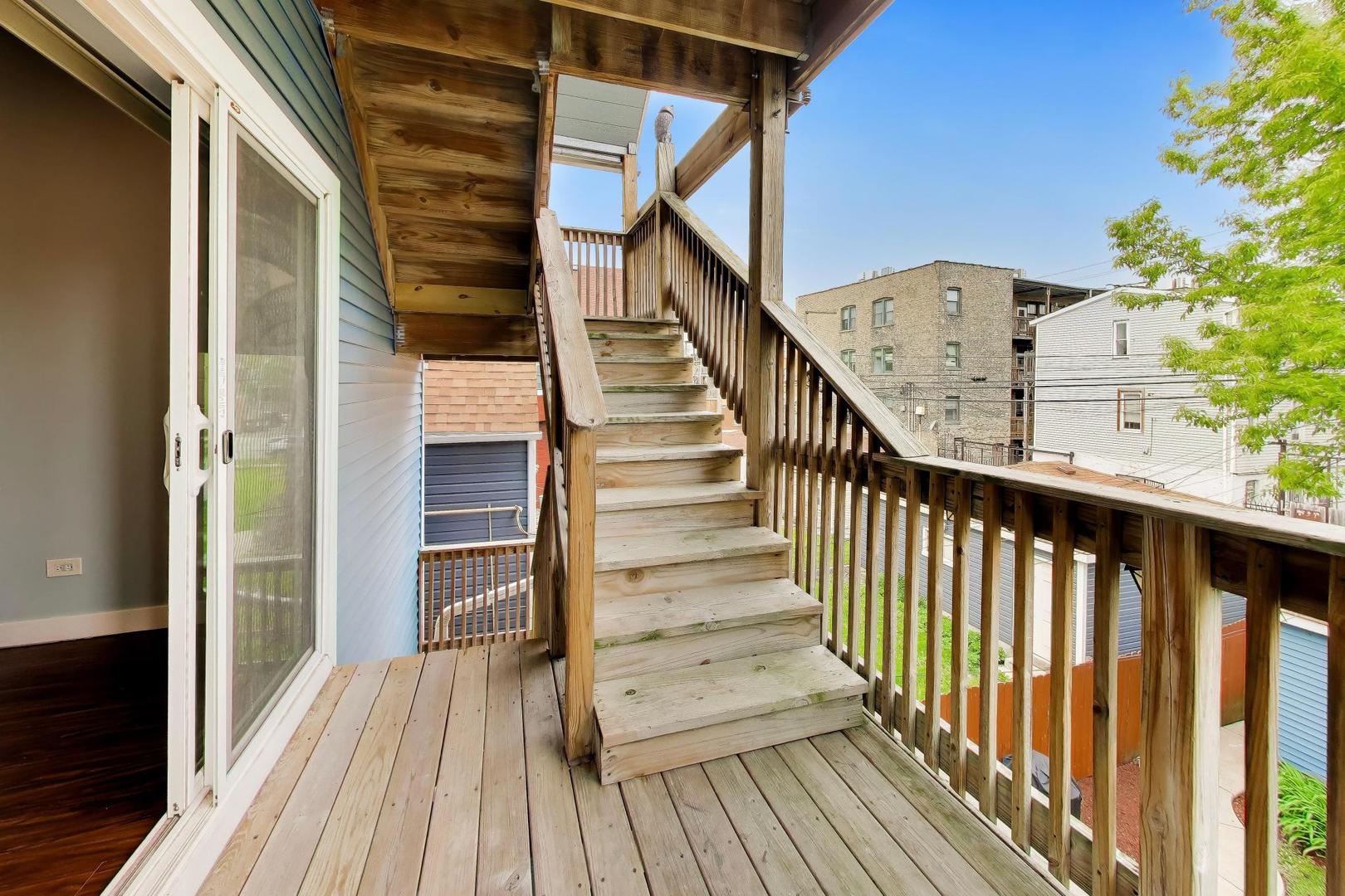 3526 West Mclean Avenue Chicago IL 60647