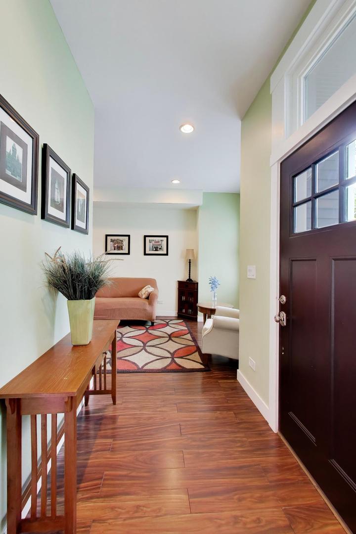 3526 West Mclean Avenue Chicago IL 60647