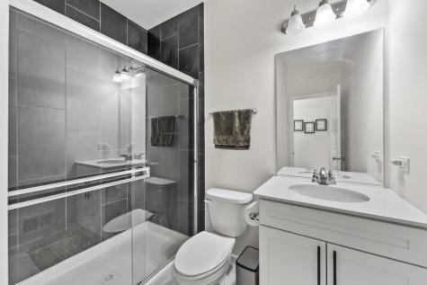 940 Treeline Drive Algonquin IL 60102