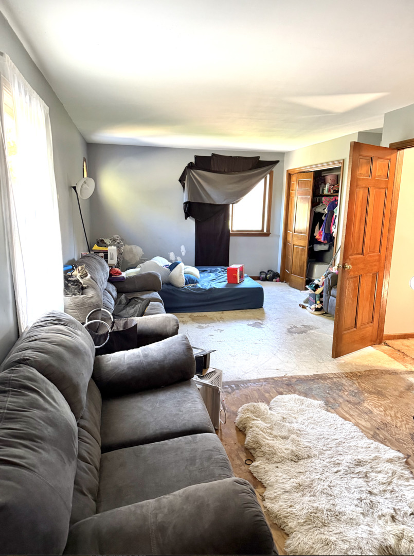 1433 Columbus Drive Bolingbrook IL 60490