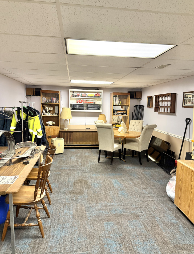 1433 Columbus Drive Bolingbrook IL 60490