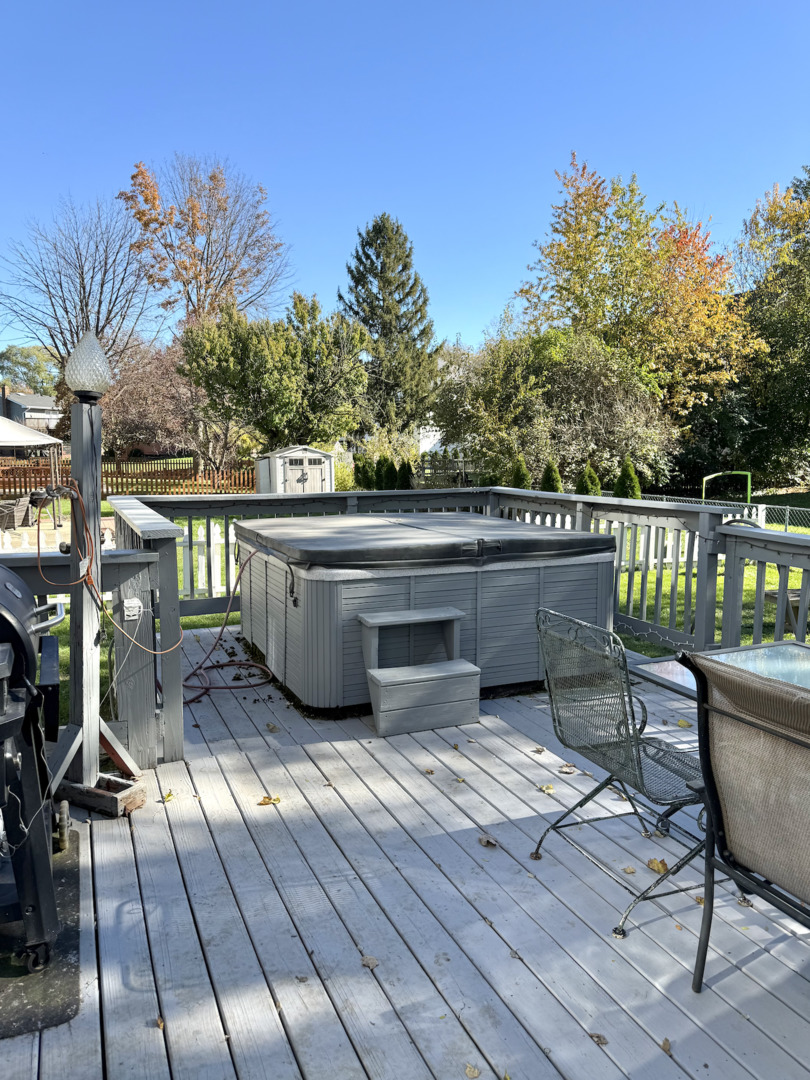 1433 Columbus Drive Bolingbrook IL 60490