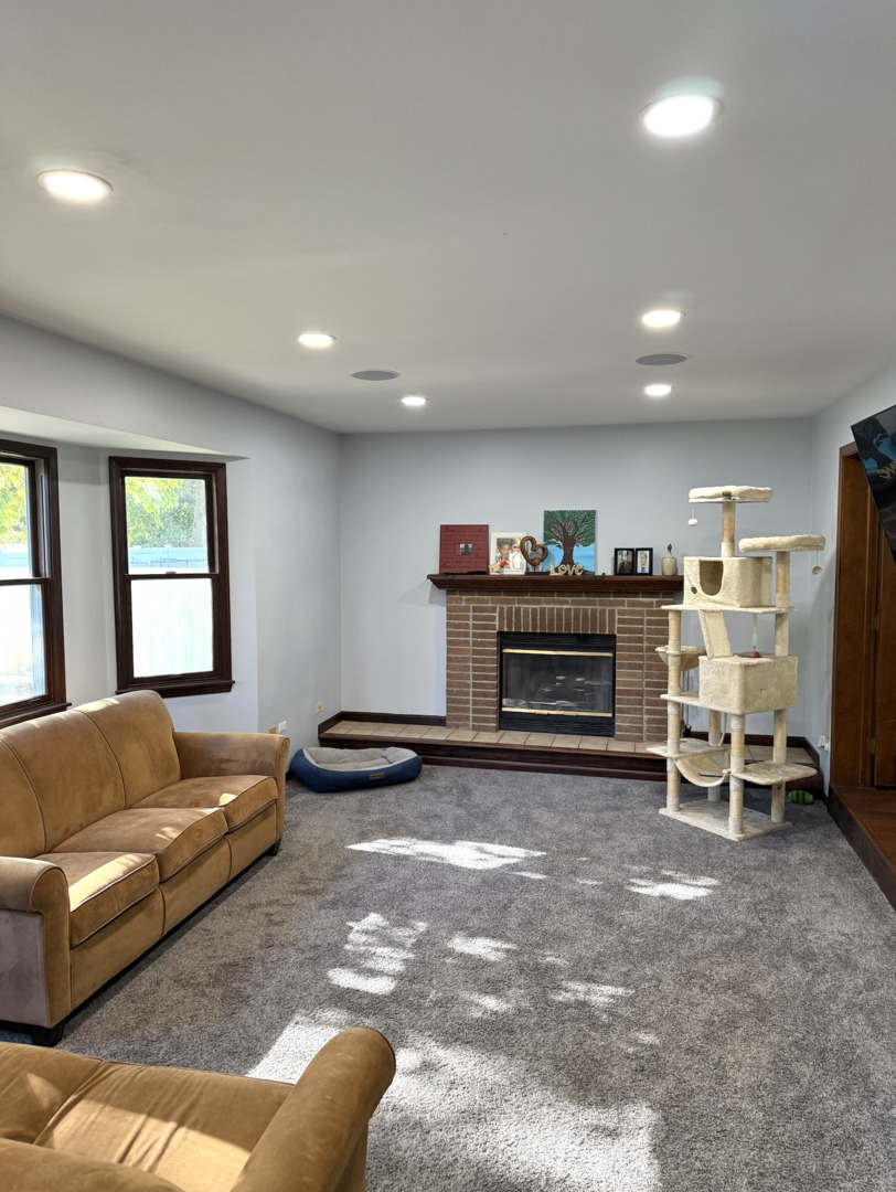 1433 Columbus Drive Bolingbrook IL 60490