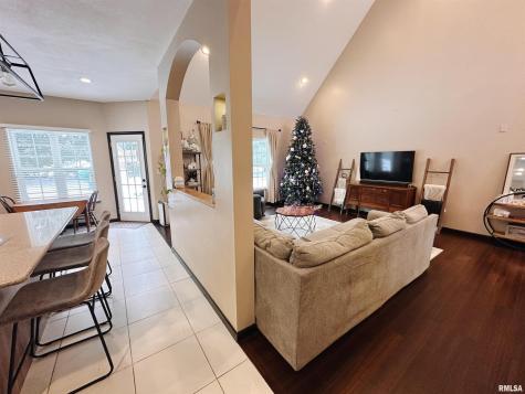 5600 Termar Lane Quincy IL 62305
