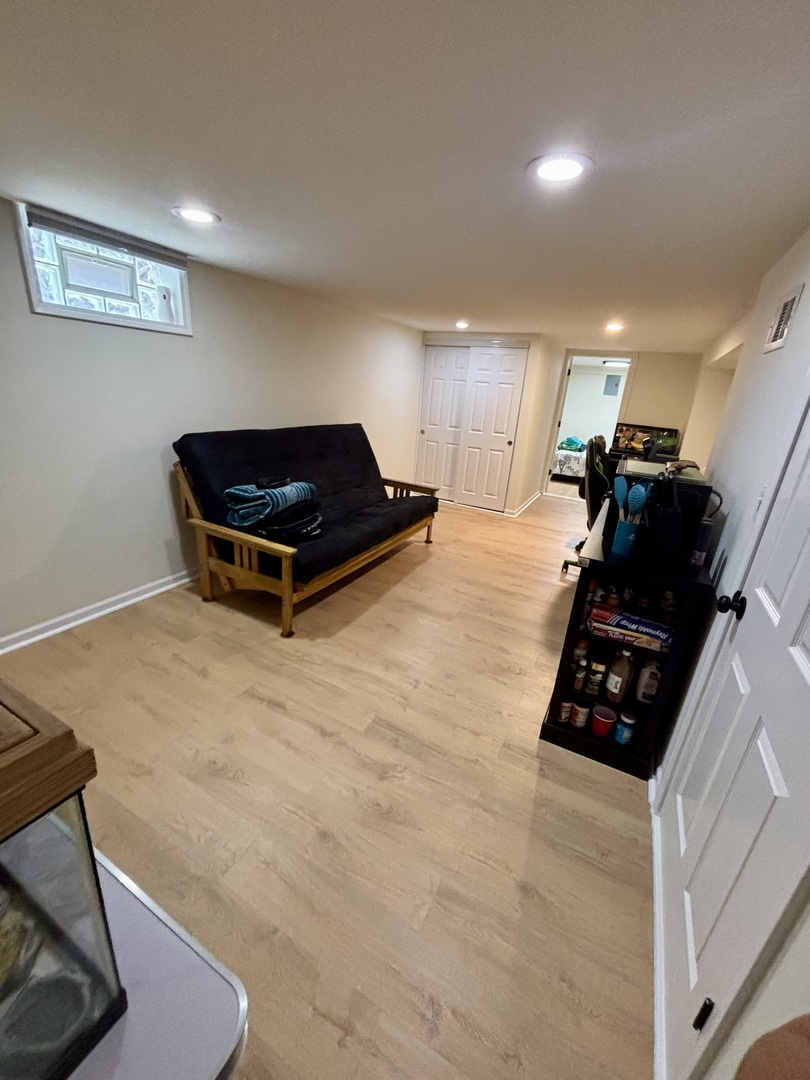 4100 West 81st Street Chicago IL 60652