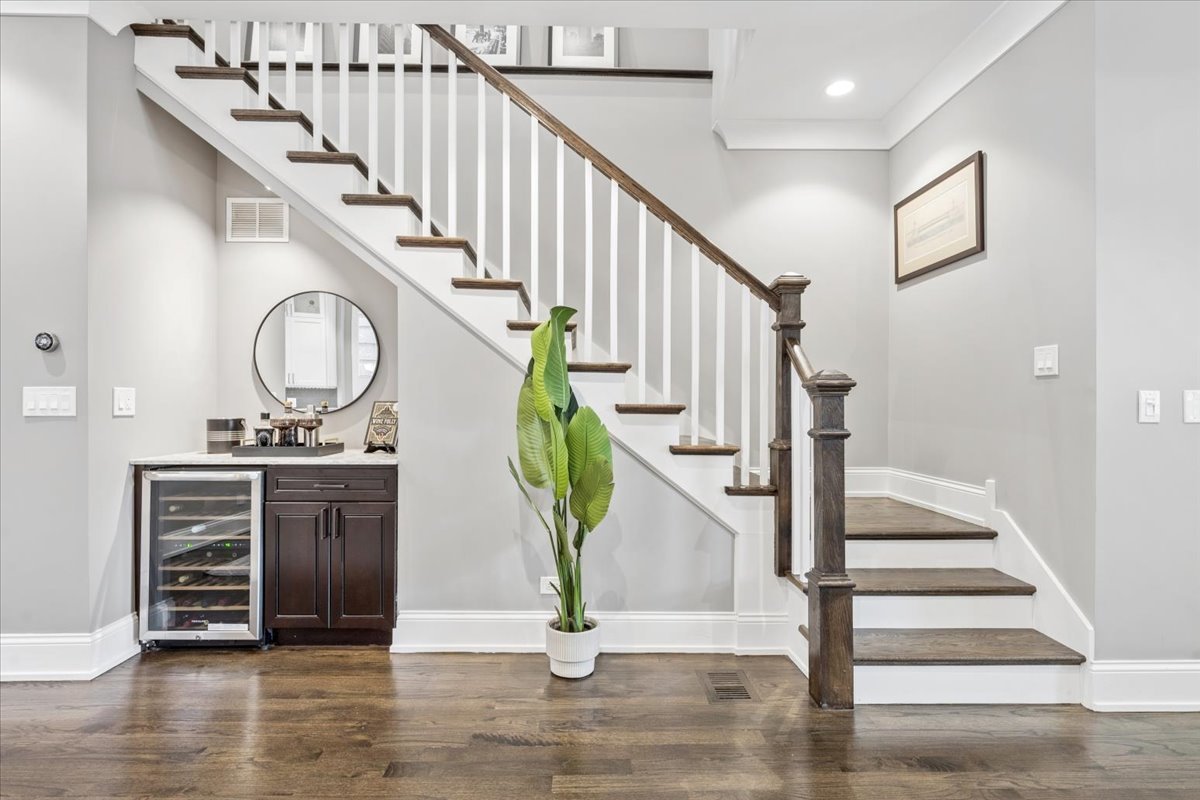 1655 West Carmen Avenue Chicago IL 60640