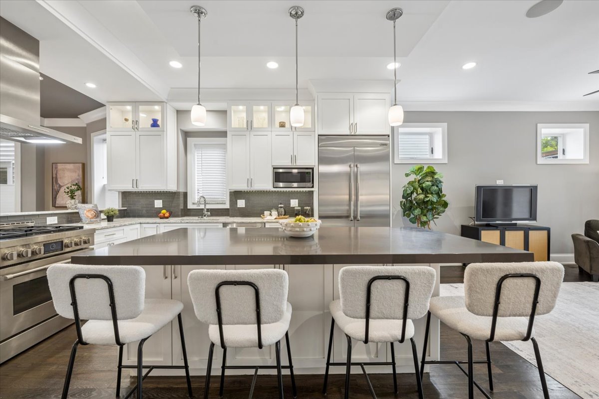 1655 West Carmen Avenue Chicago IL 60640