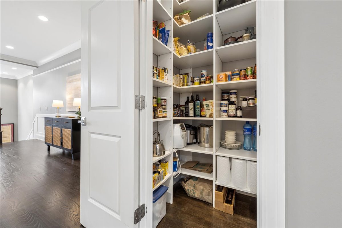 1655 West Carmen Avenue Chicago IL 60640