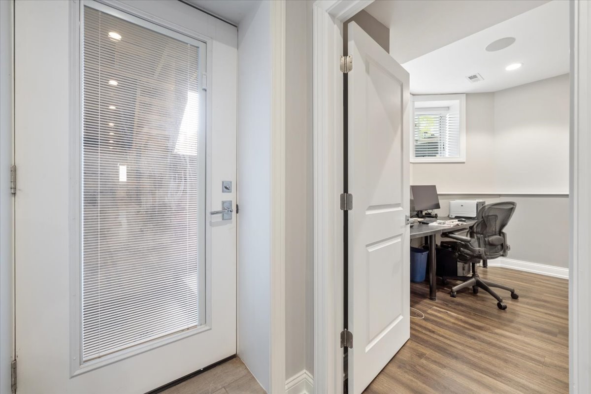 1655 West Carmen Avenue Chicago IL 60640