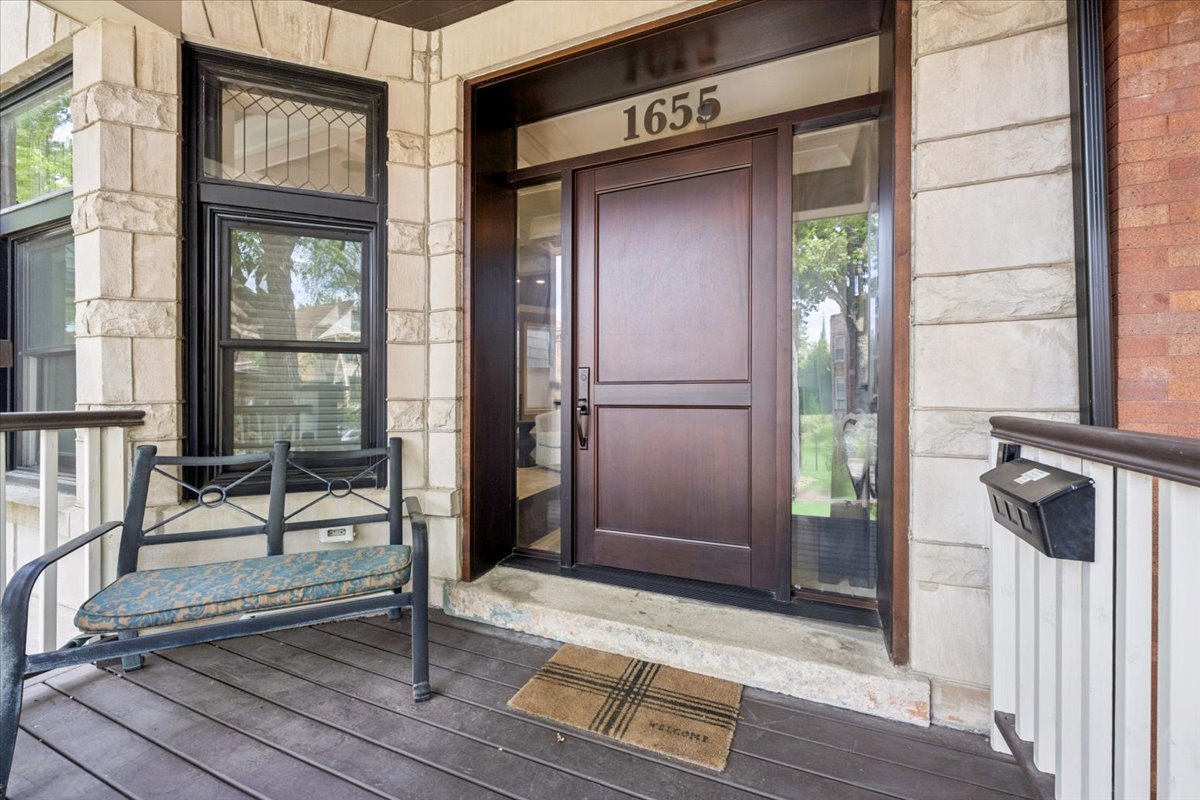 1655 West Carmen Avenue Chicago IL 60640