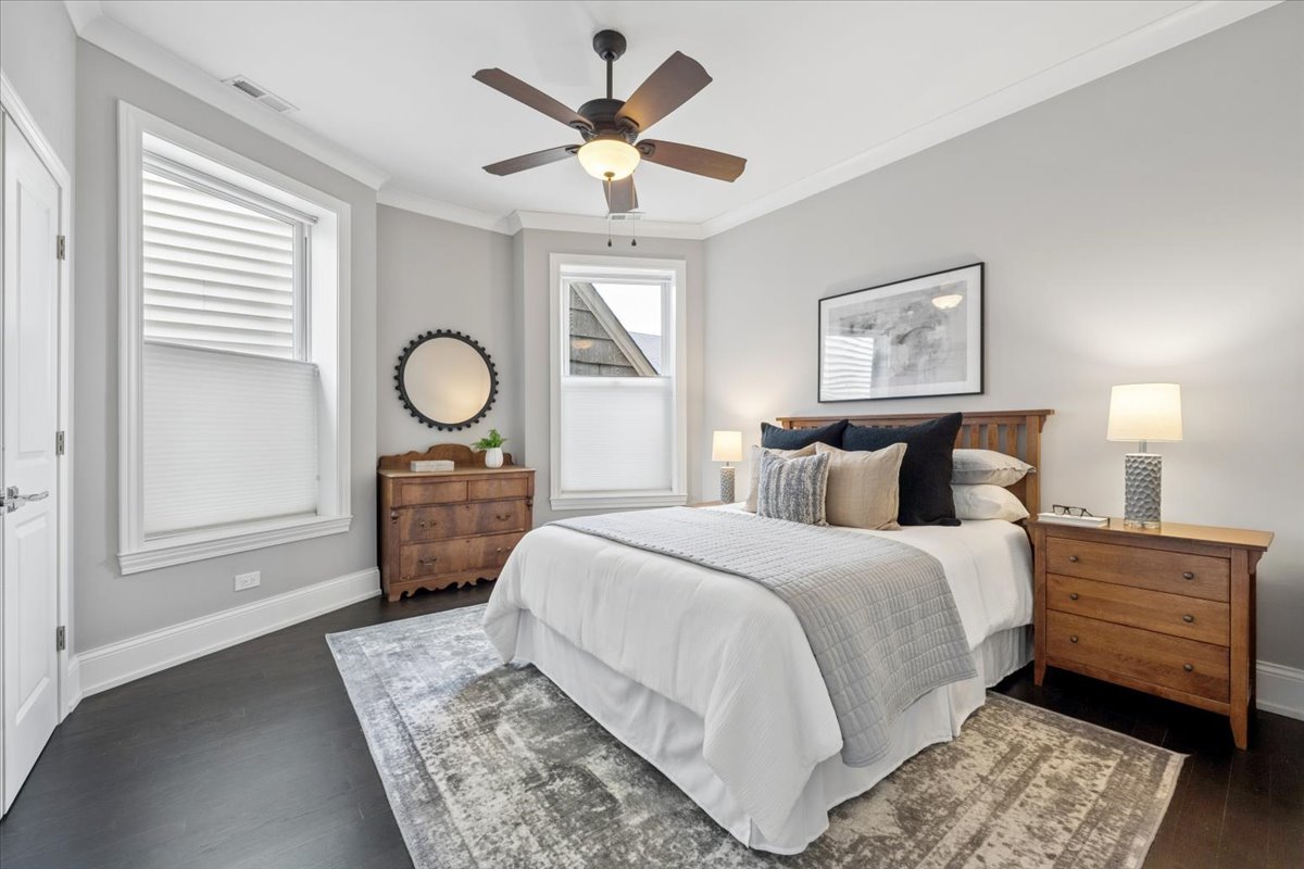 1655 West Carmen Avenue Chicago IL 60640