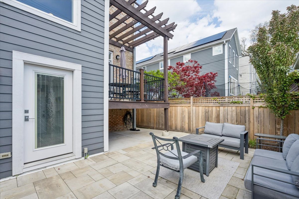 1655 West Carmen Avenue Chicago IL 60640