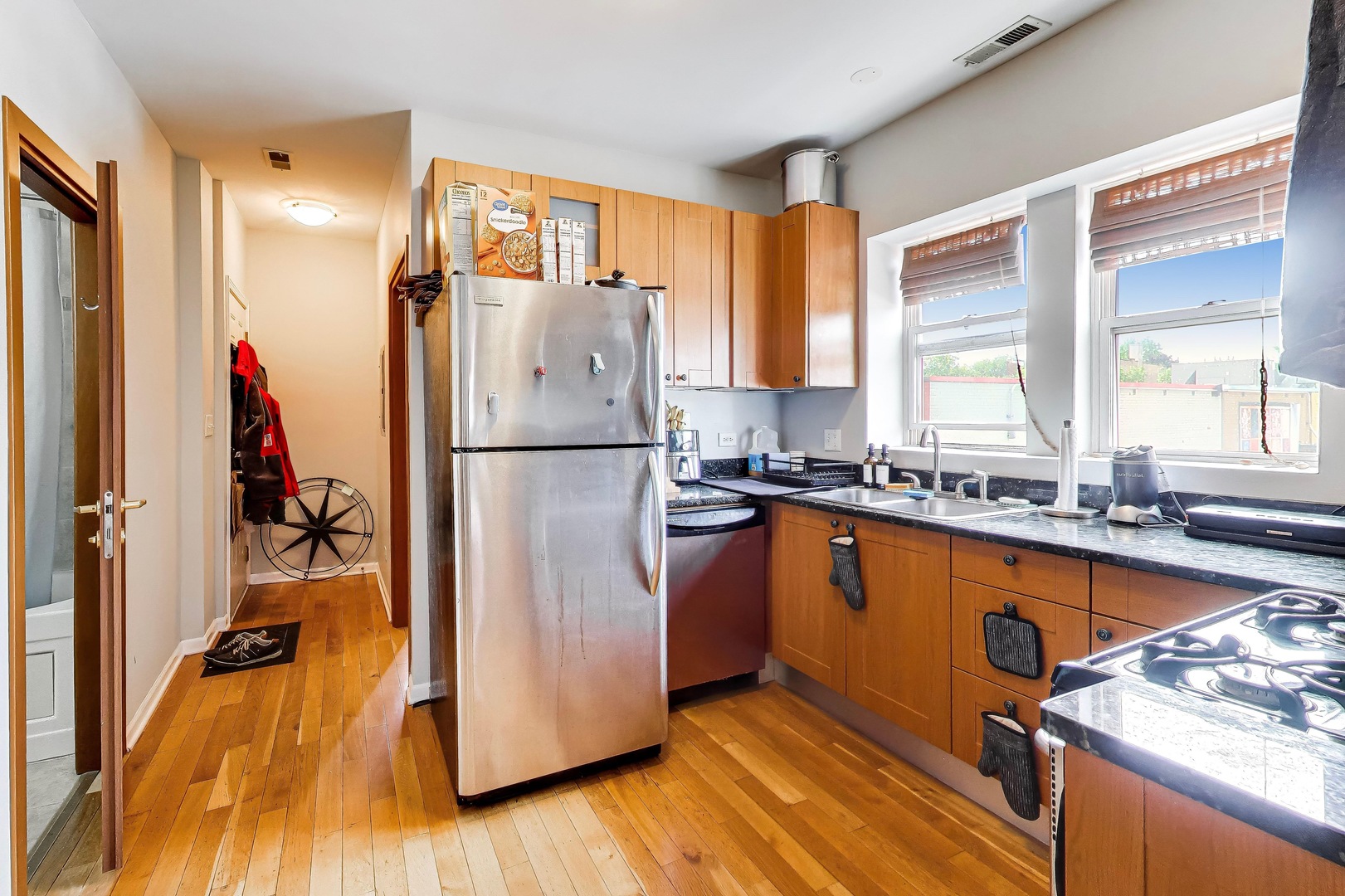 6417 North Greenview Avenue Chicago IL 60626