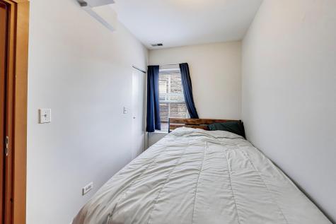 6417 North Greenview Avenue Chicago IL 60626