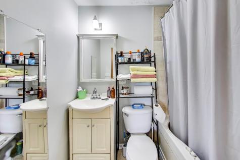 6417 North Greenview Avenue Chicago IL 60626