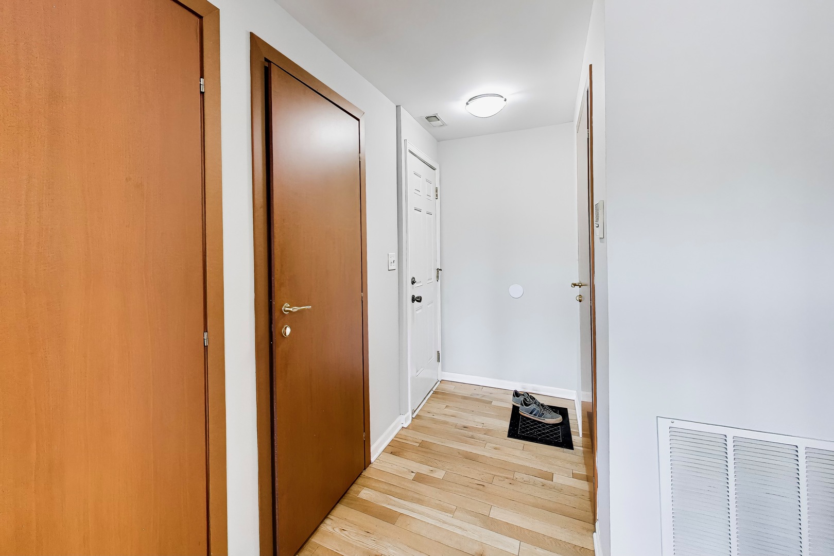 6417 North Greenview Avenue Chicago IL 60626