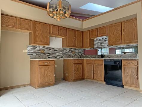 2472 Fox Drive Aurora IL 60506