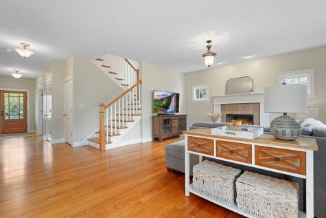 834 Citizen Avenue Elburn IL 60119