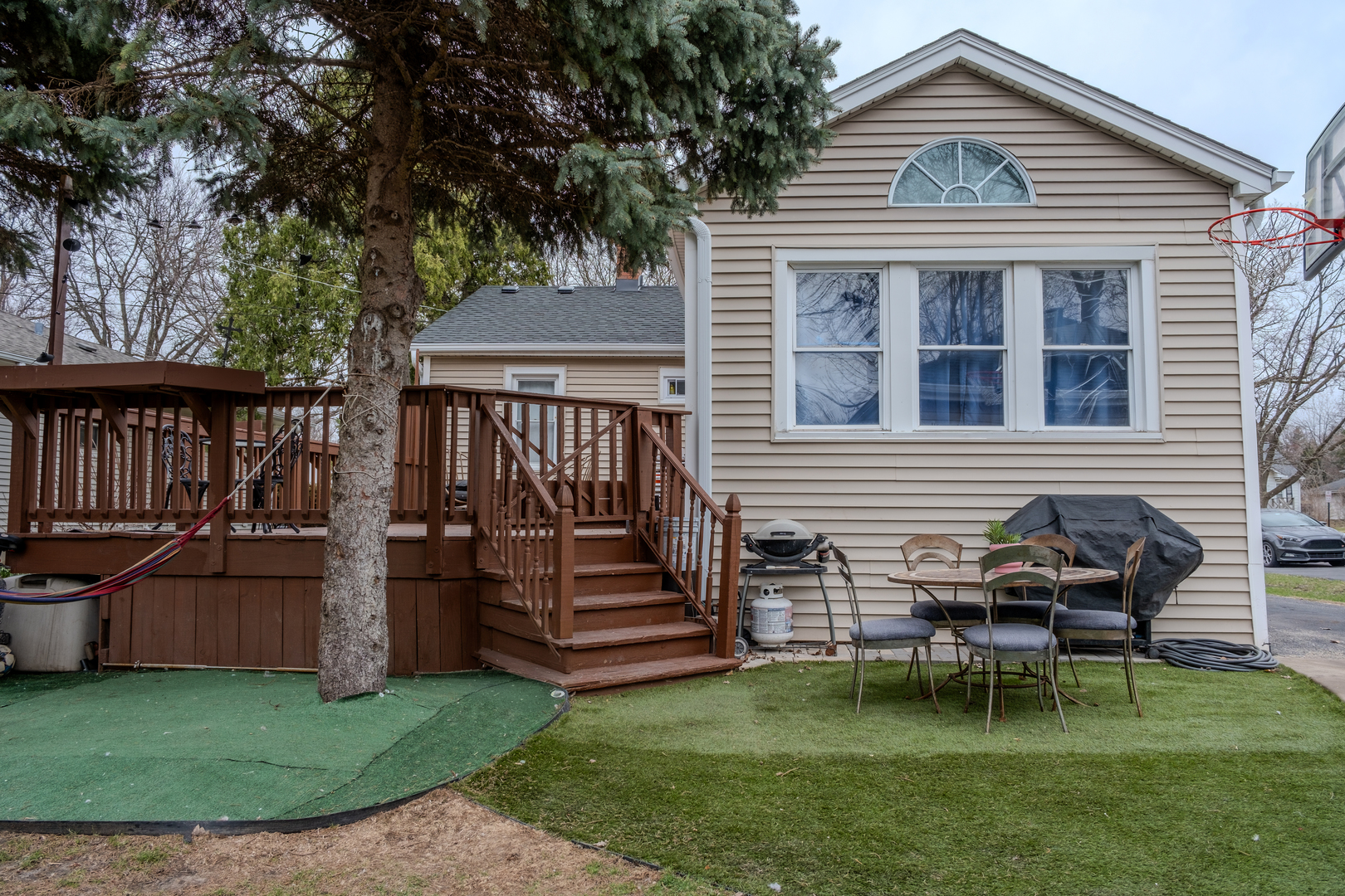 326 South Hudson Street Westmont IL 60559