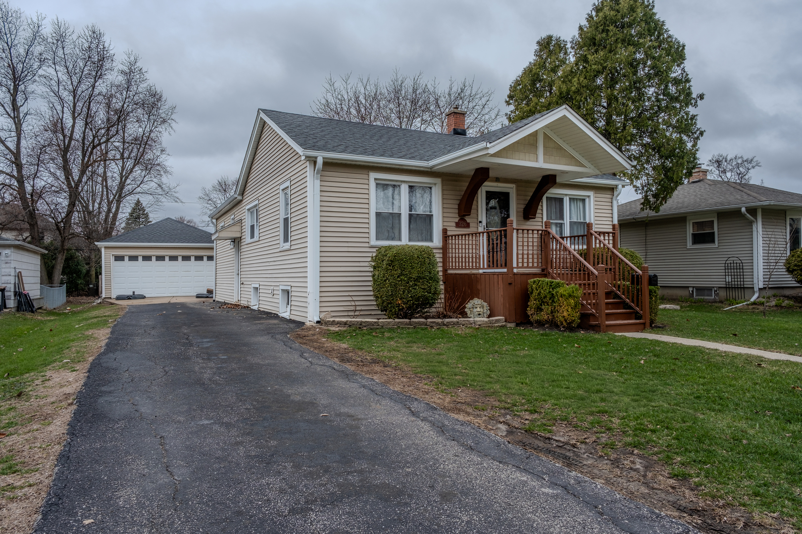 326 South Hudson Street Westmont IL 60559