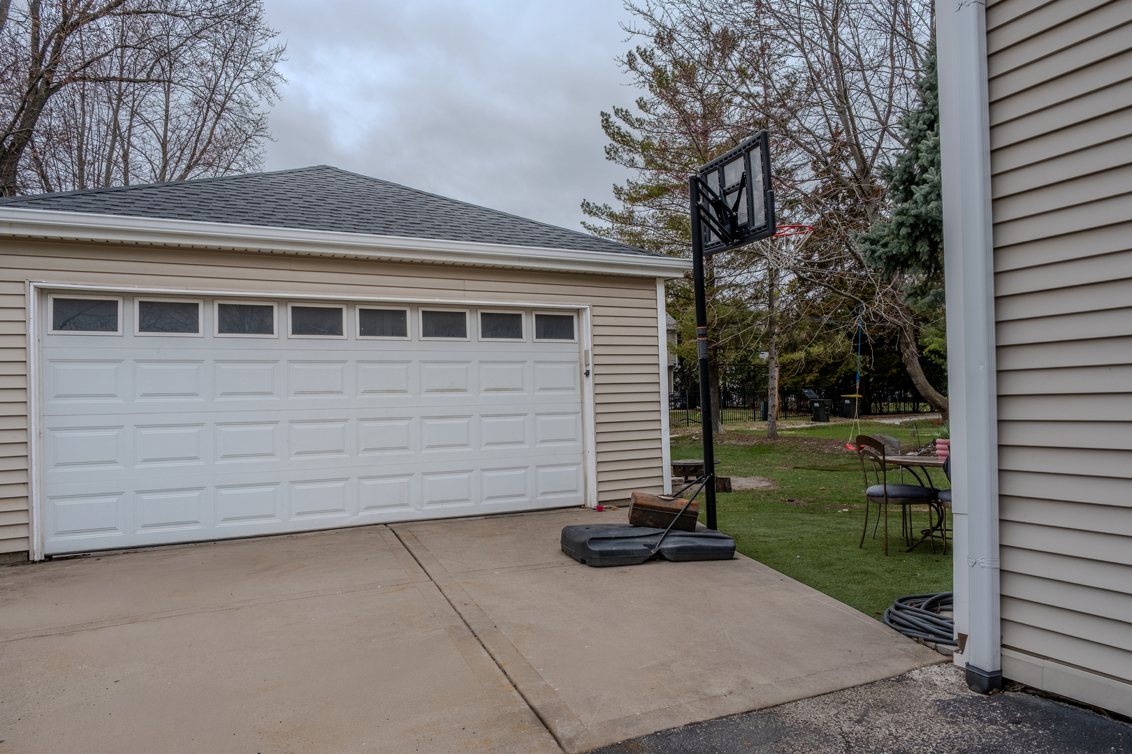 326 South Hudson Street Westmont IL 60559