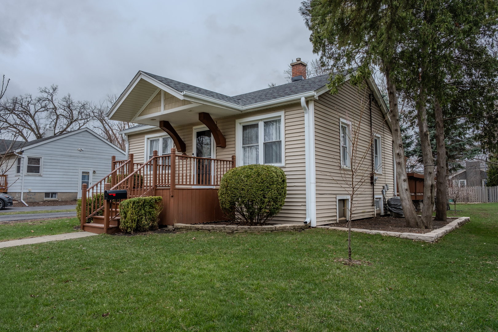 326 South Hudson Street Westmont IL 60559