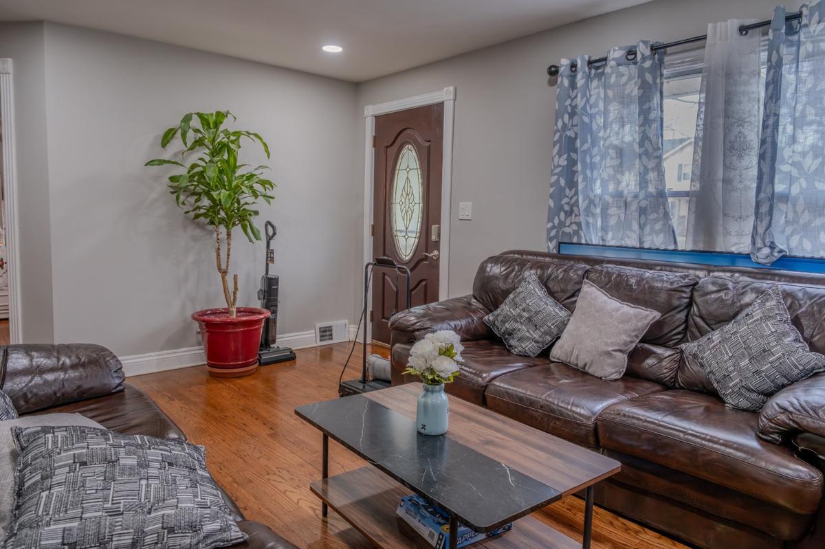 326 South Hudson Street Westmont IL 60559