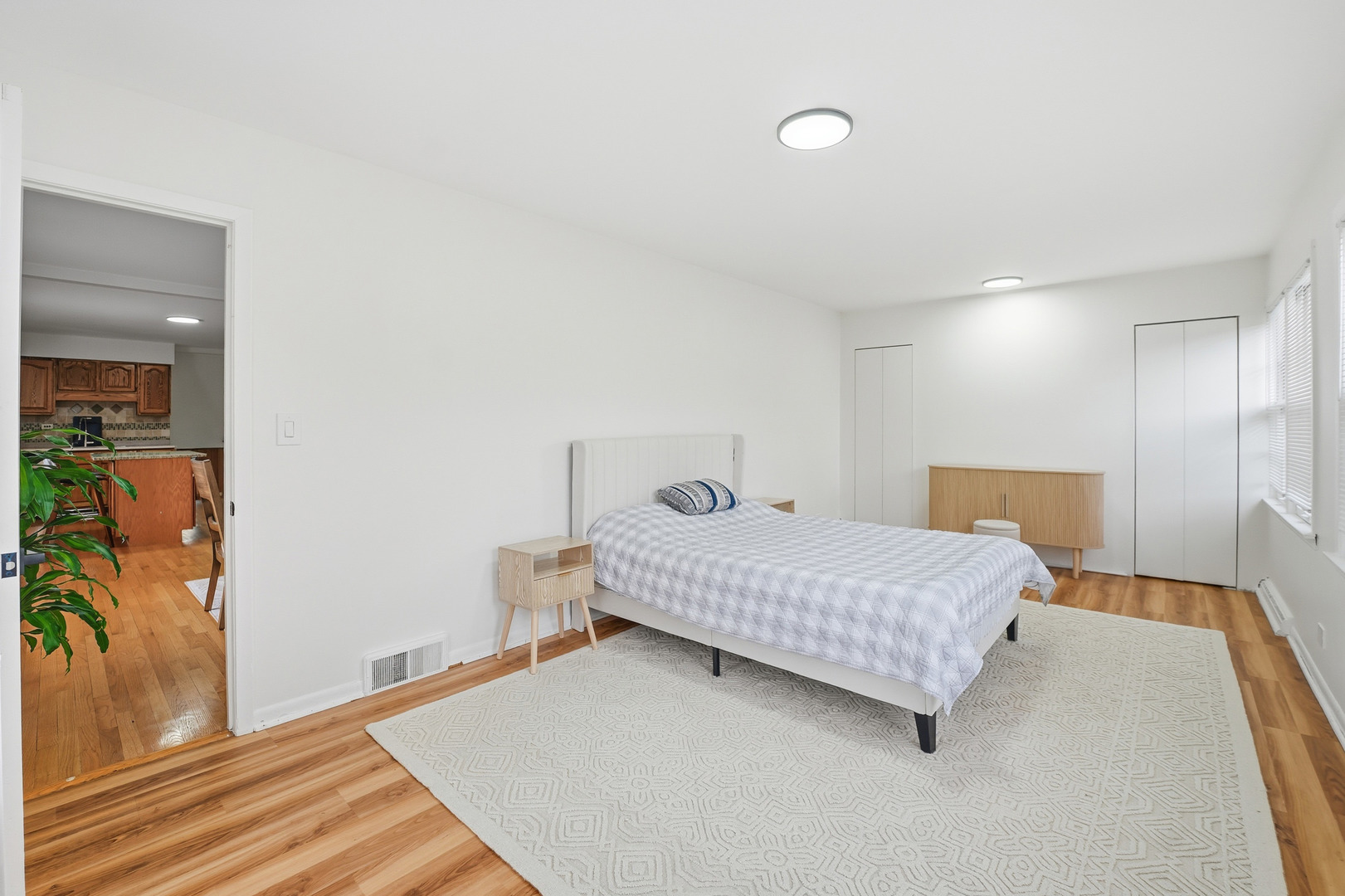 2401 Rohlwing Road Rolling Meadows IL 60008