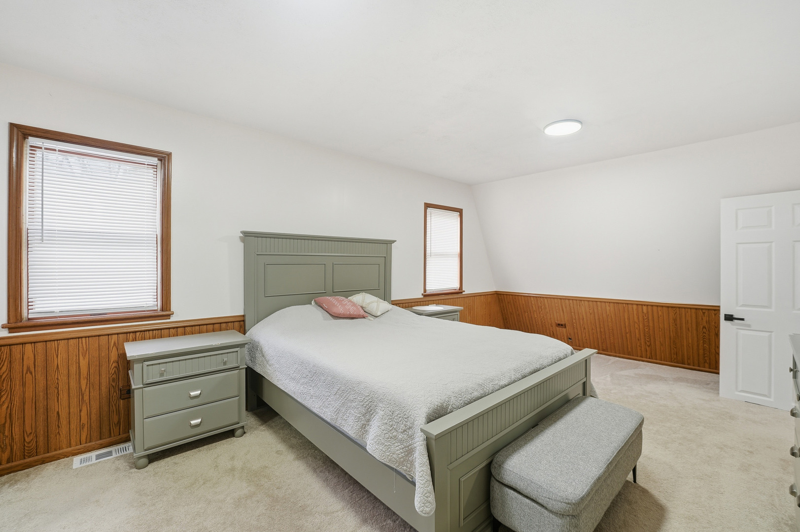 2401 Rohlwing Road Rolling Meadows IL 60008