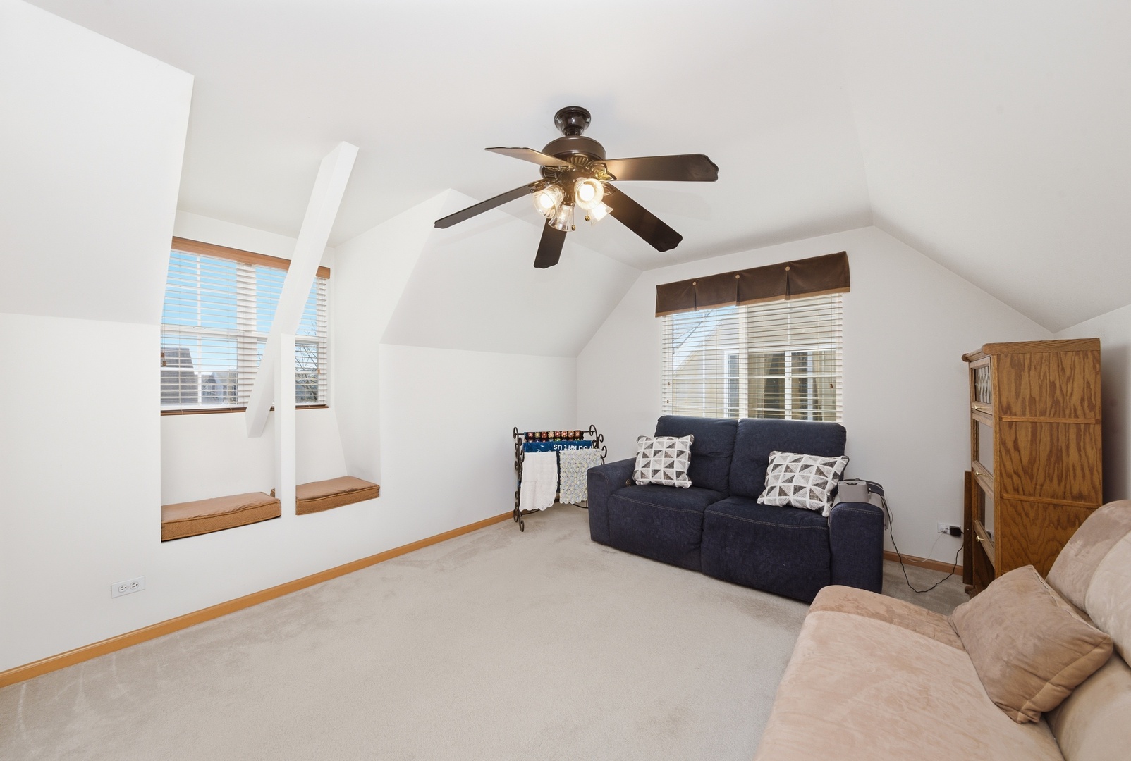 1758 Edith Lane Aurora IL 60504