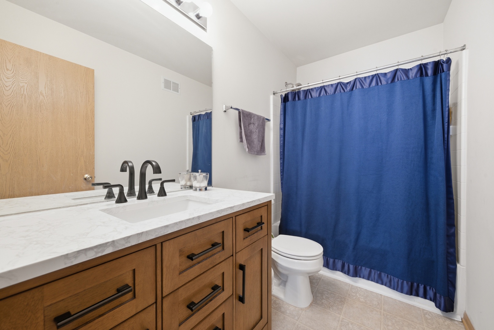 1758 Edith Lane Aurora IL 60504