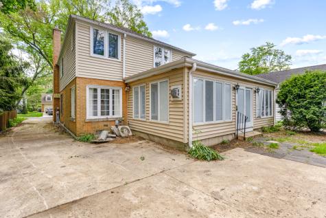 640 South Beverly Lane Arlington Heights IL 60005