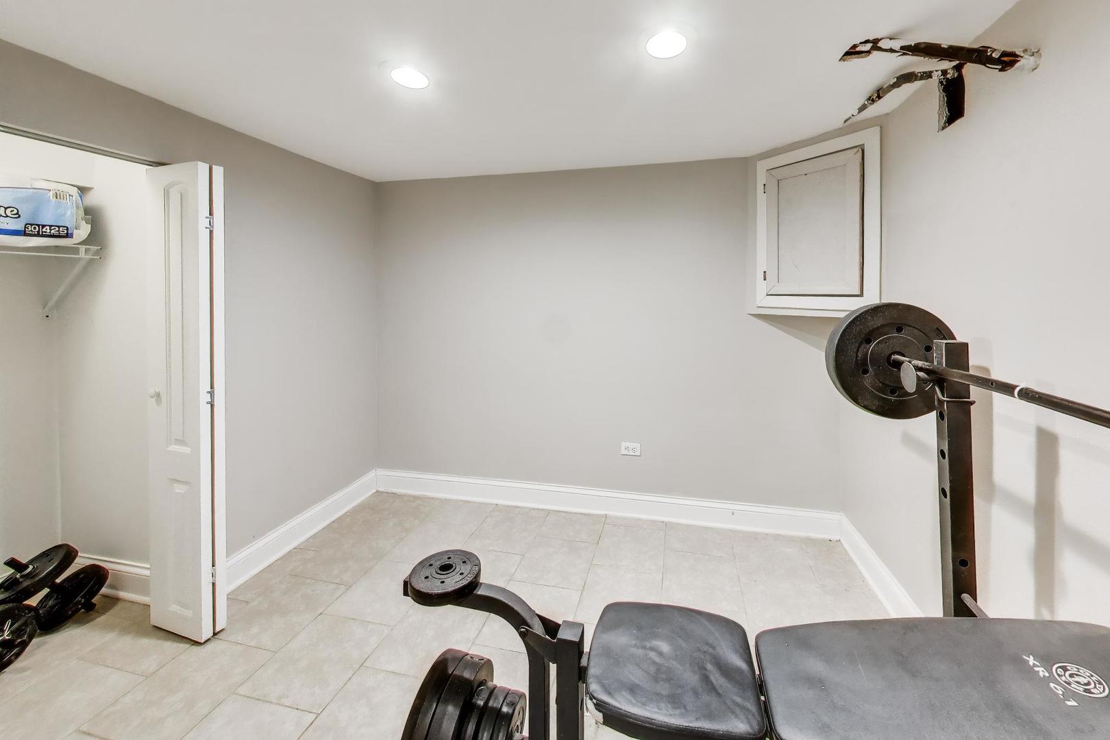 431 West 98th Street Chicago IL 60628
