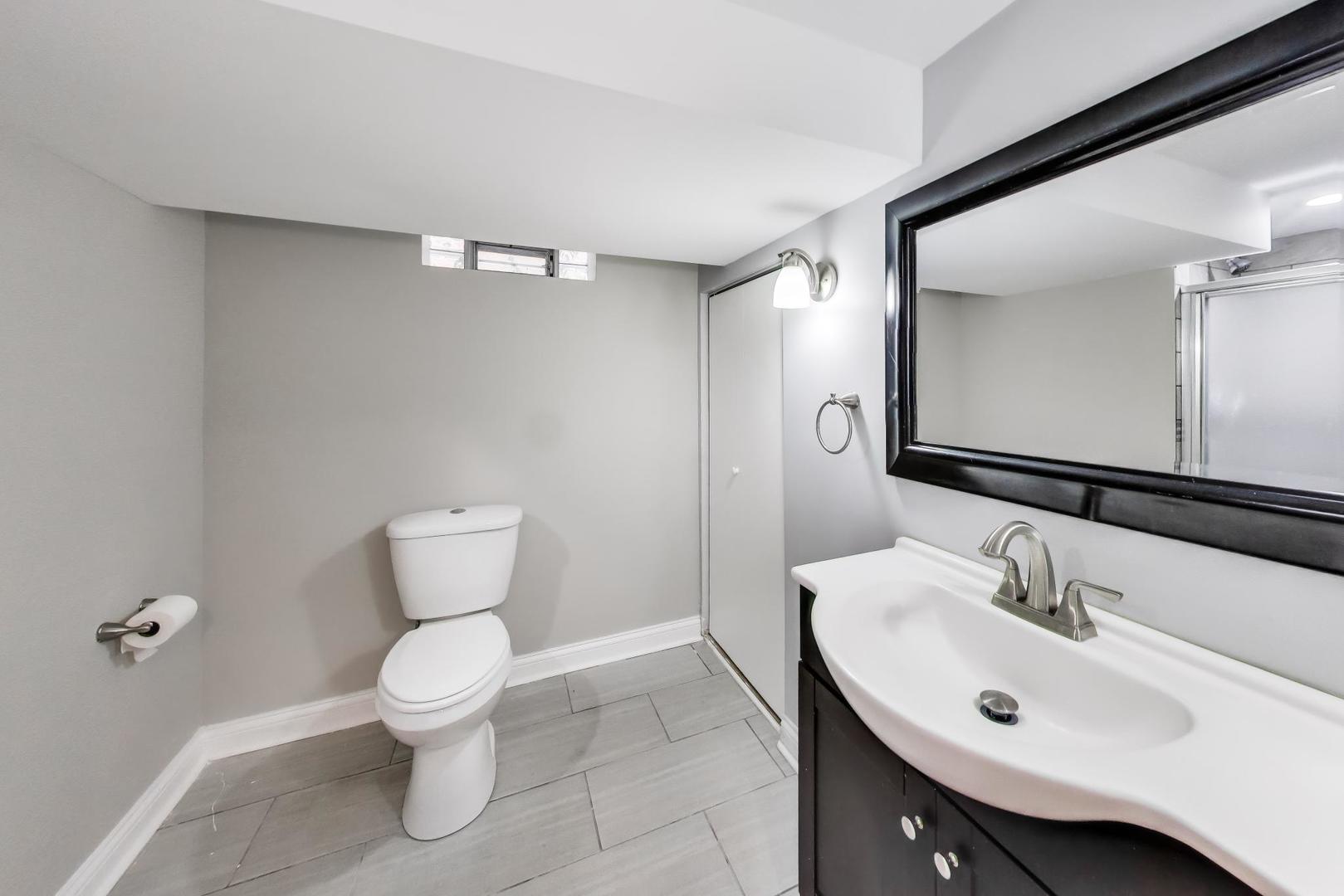 431 West 98th Street Chicago IL 60628