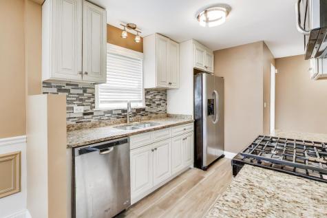 431 West 98th Street Chicago IL 60628