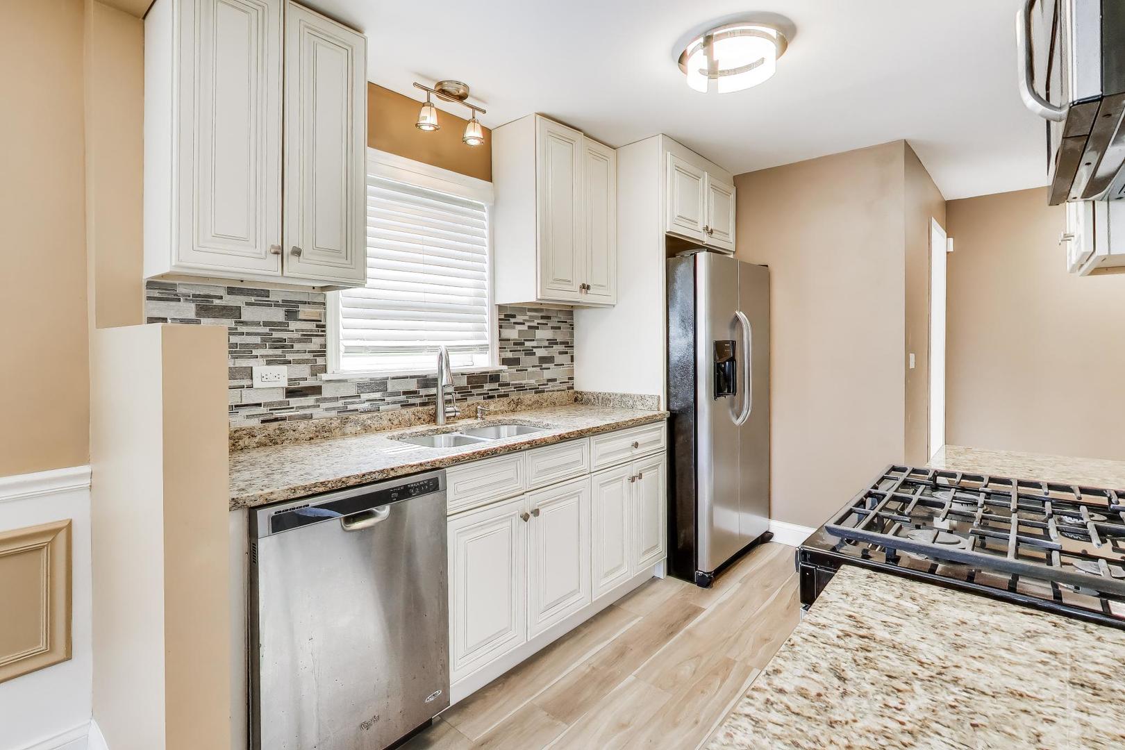 431 West 98th Street Chicago IL 60628