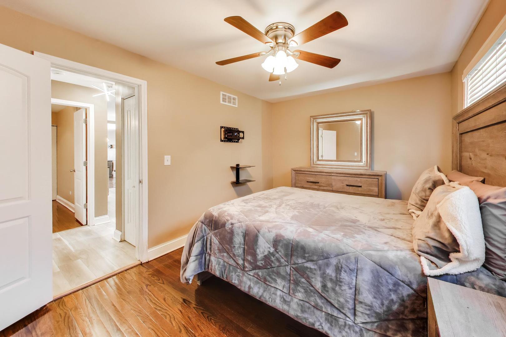431 West 98th Street Chicago IL 60628
