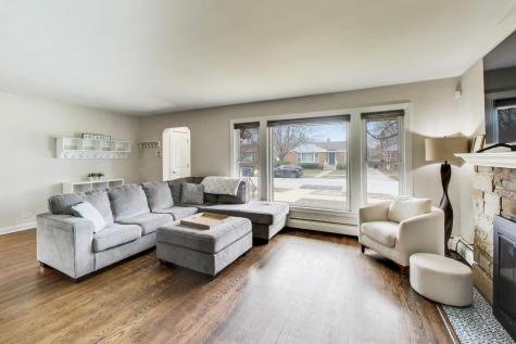 9309 South Lawndale Avenue Evergreen Park IL 60805