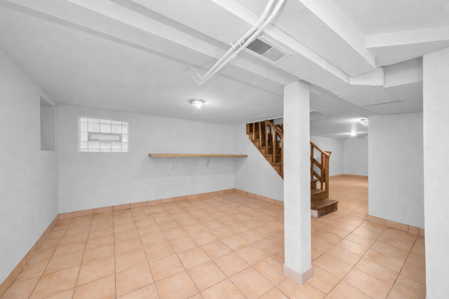 7717 South Luella Avenue Chicago IL 60649