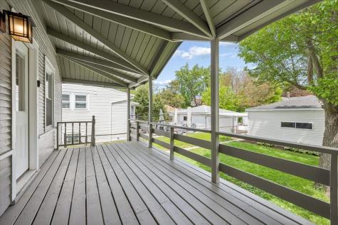 904 Hayes Avenue Oak Park IL 60302