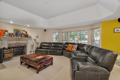 745 Feather Sound Drive Bolingbrook IL 60440
