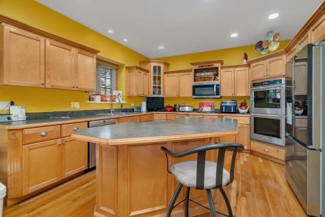 745 Feather Sound Drive Bolingbrook IL 60440