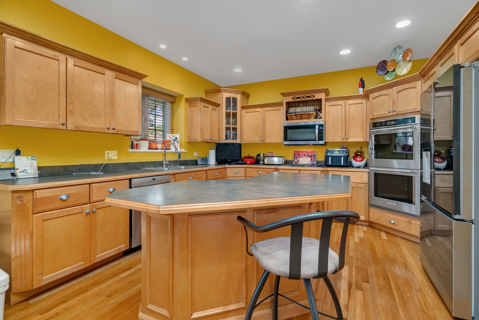 745 Feather Sound Drive Bolingbrook IL 60440