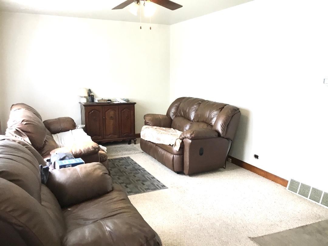 4812 South Leclaire Avenue Chicago IL 60638