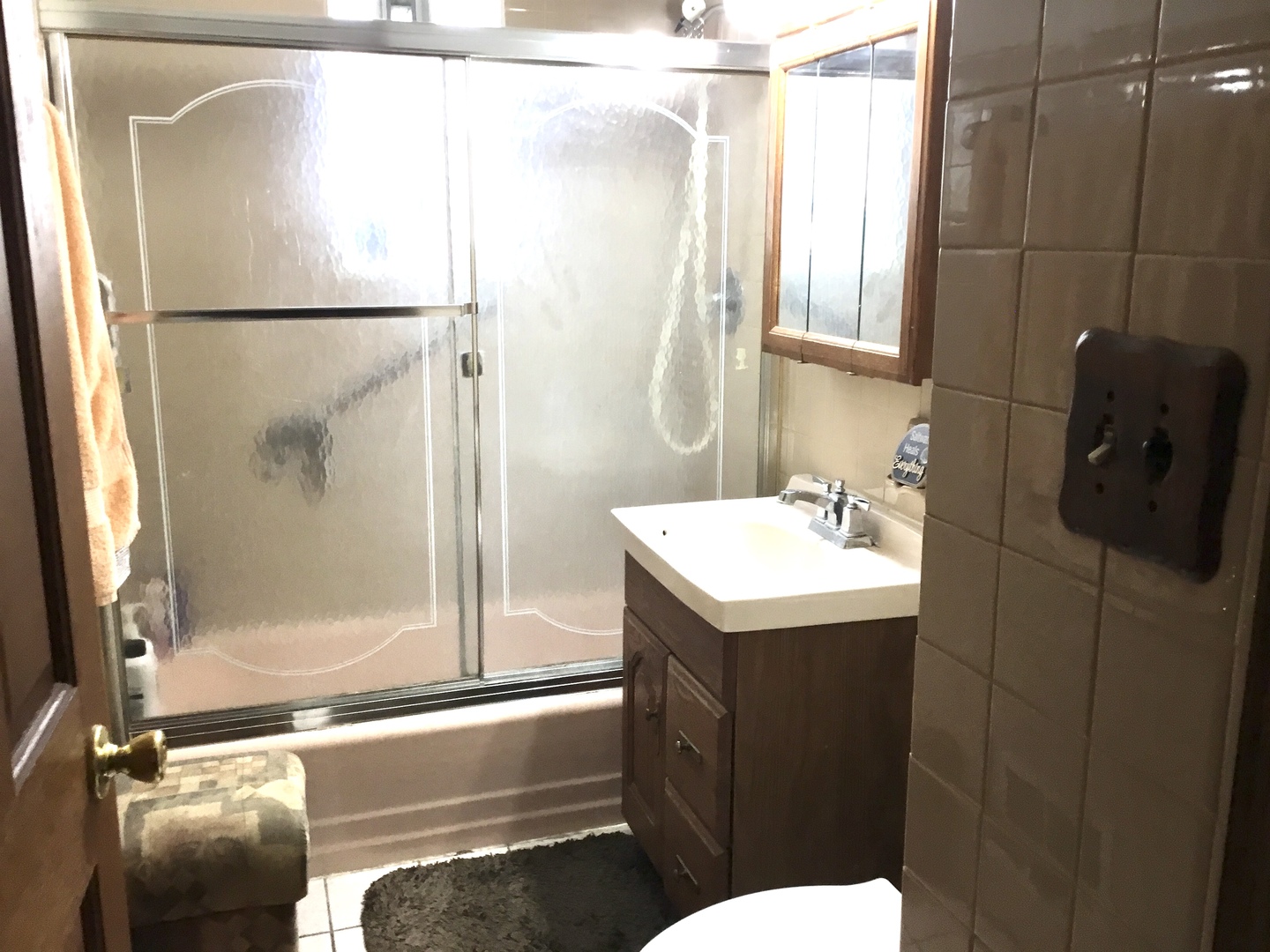 4812 South Leclaire Avenue Chicago IL 60638
